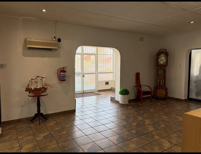 5 BEDROOM HOUSE FOR SALE IN SPRINGBOK PARK